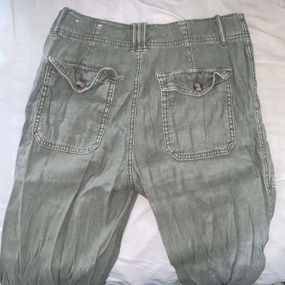 American Eagle Pants - Army Green - Picture 9 of 9